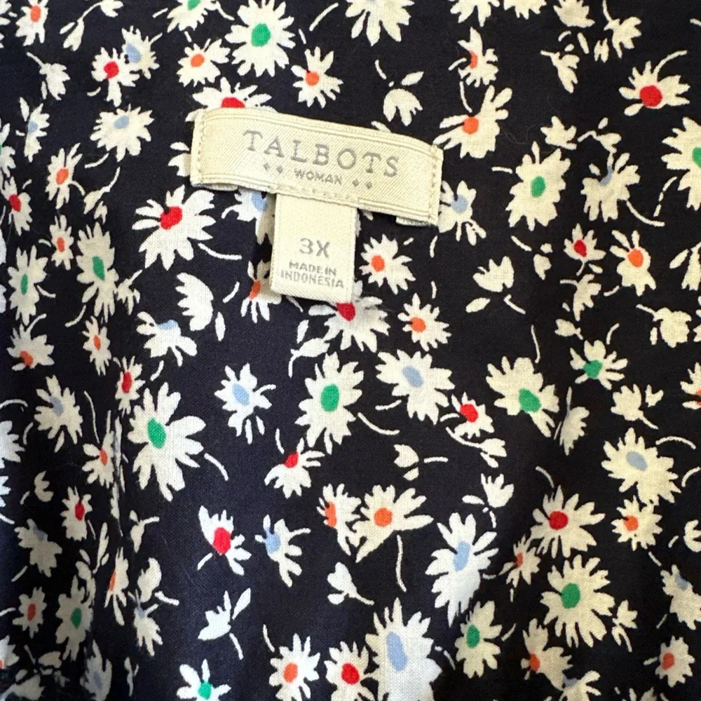 Talbots Woman Blouse 3X - Picture 2 of 4